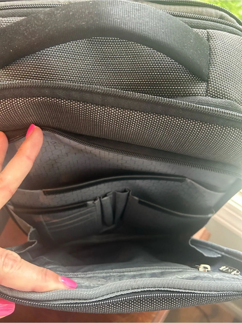 Samsonite Black Textured Laptop Backpack made with Kevlar(R)